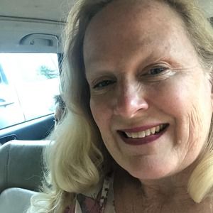 Meet your Posher, Catherine